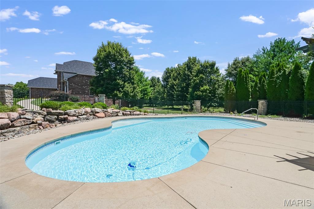 Chateaux/Woodfield Ph 04 - Land