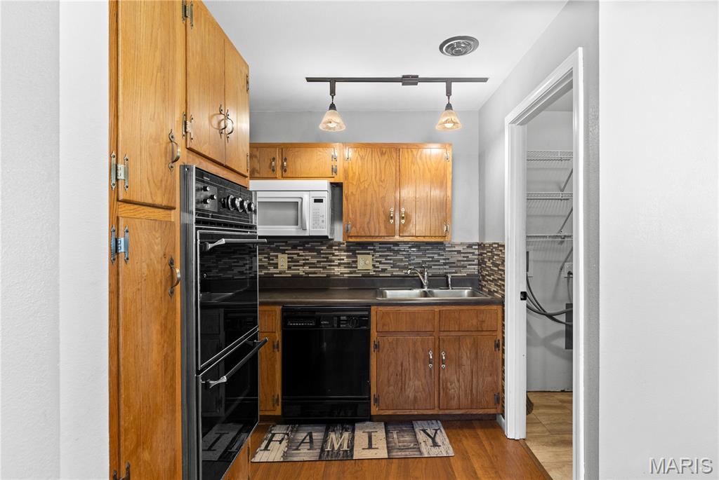 Meadowlane - Residential