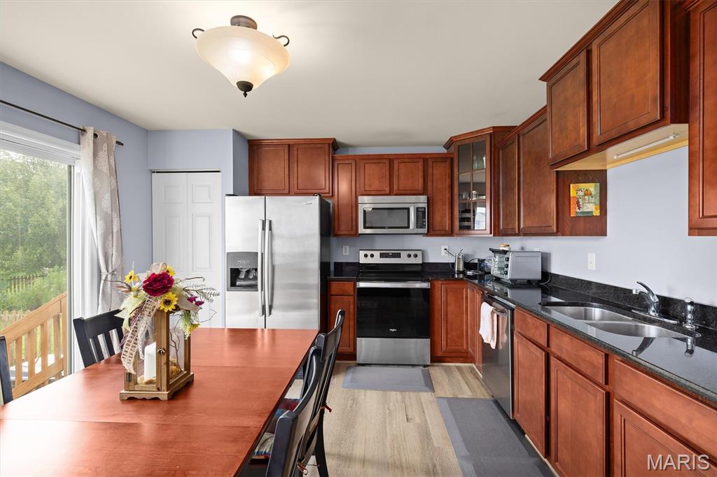 Green Mount Manor - Residential