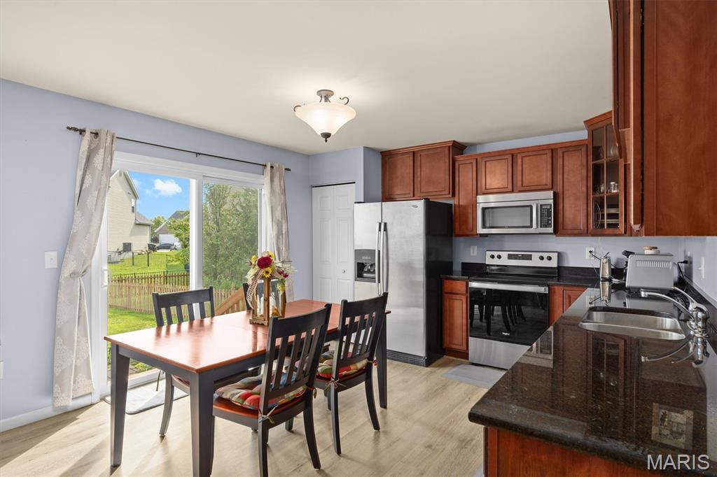 Green Mount Manor - Residential