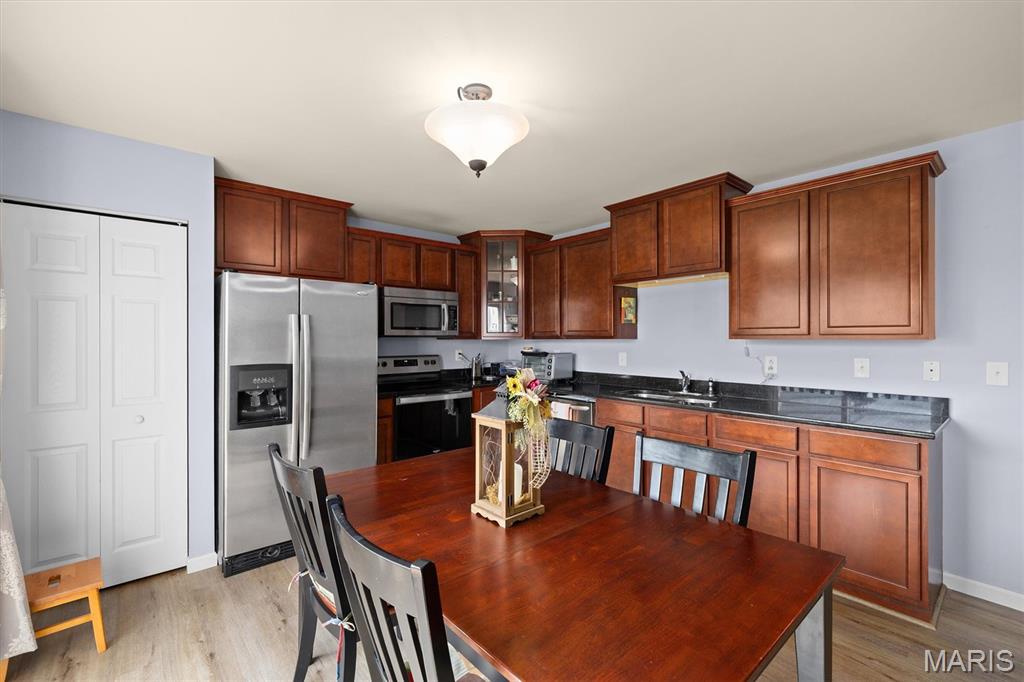 Green Mount Manor - Residential