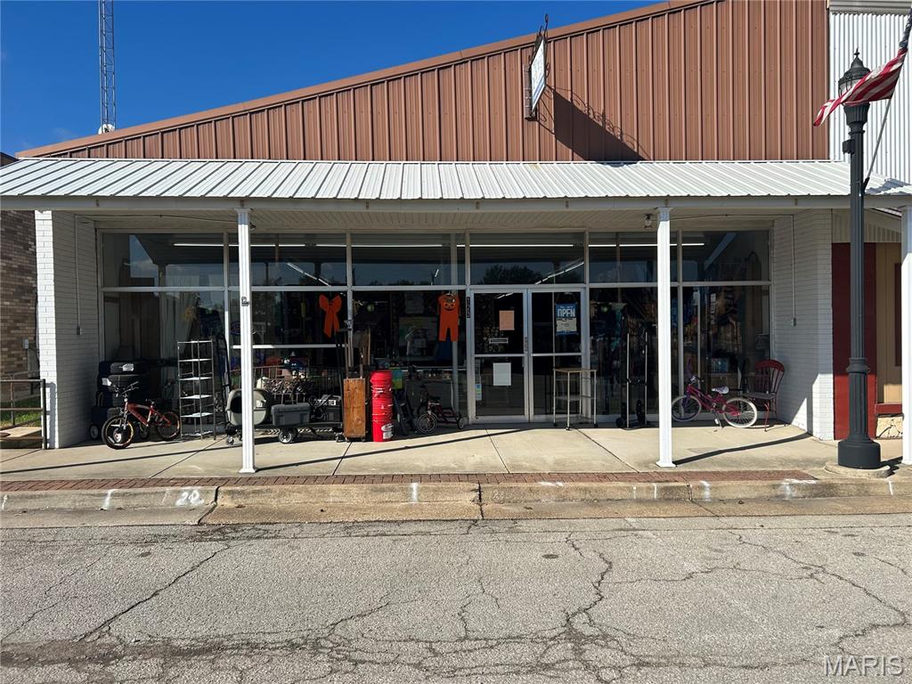 n/a - Commercial Sale