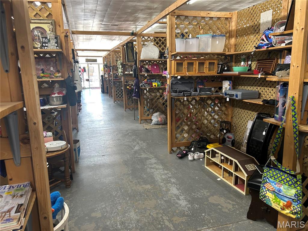 n/a - Commercial Sale
