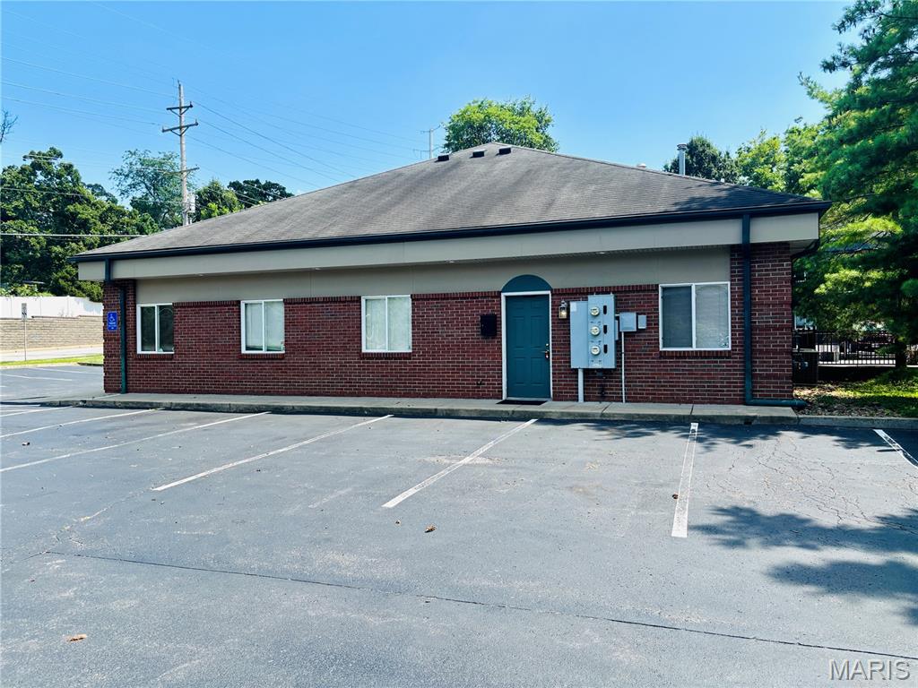 Country Life Estate Rev - Commercial Sale