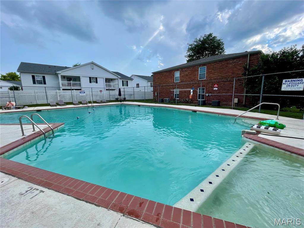 Chateau De Ville Condo Sec - Residential