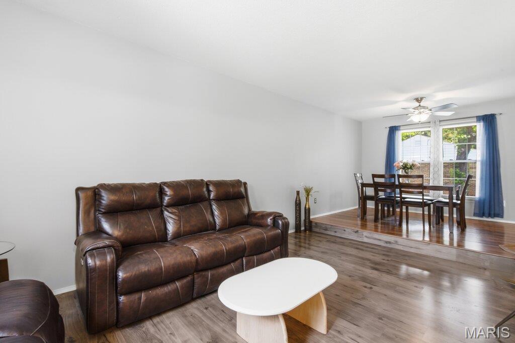 Woods Glen Condo 9 - Residential