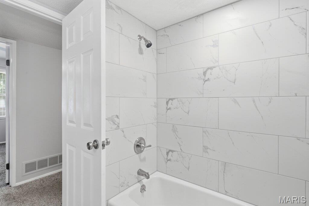 Woods Glen Condo 9 - Residential