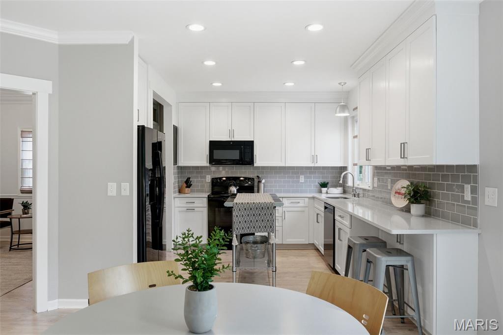 Hawken Condo Ph K - Residential