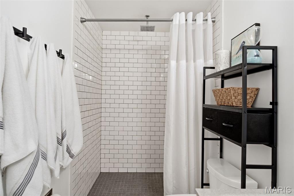 Hawken Condo Ph K - Residential