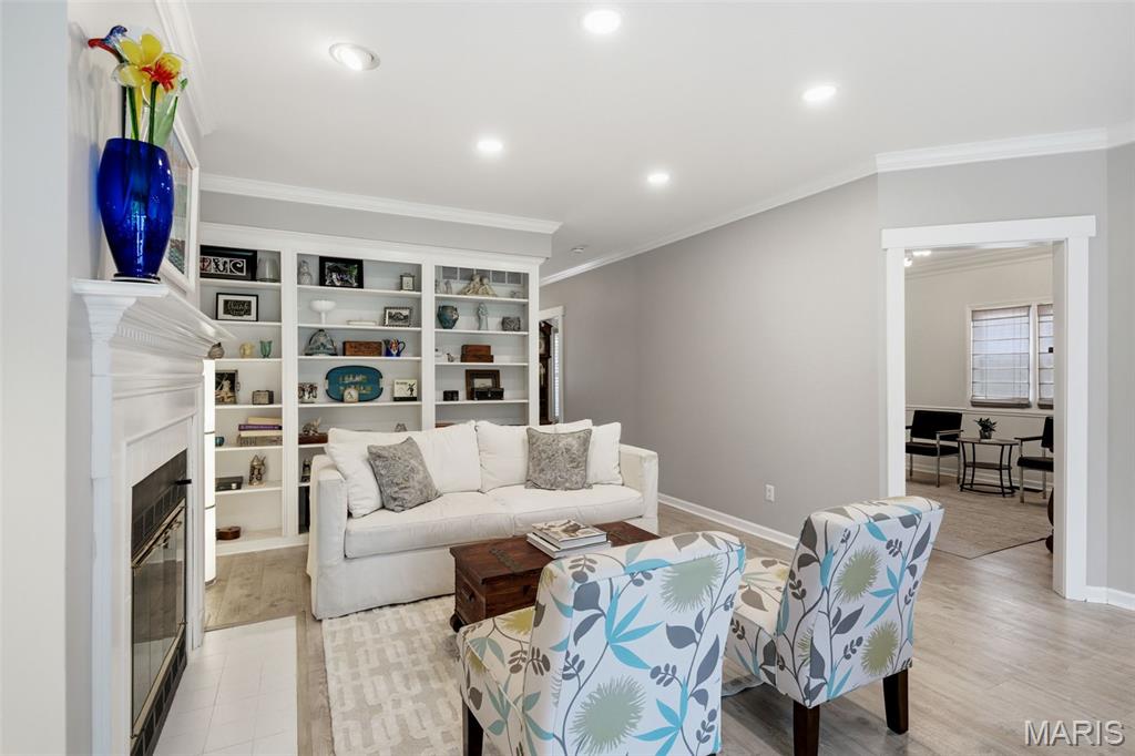 Hawken Condo Ph K - Residential