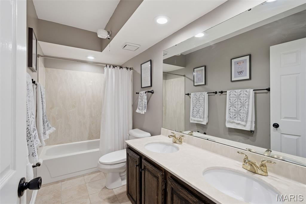 Hawken Condo Ph K - Residential
