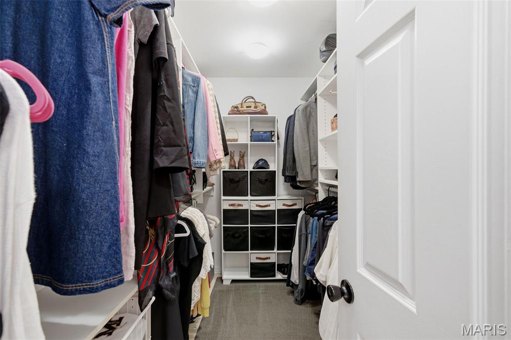 Hawken Condo Ph K - Residential