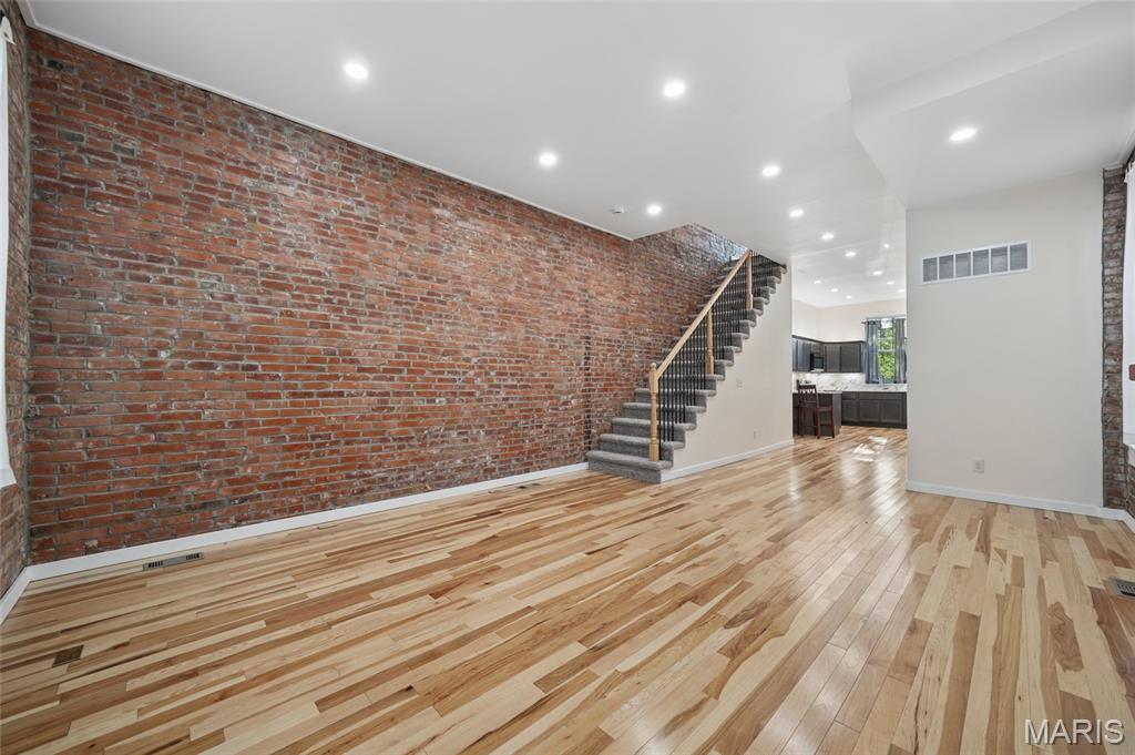Gravois Park - Residential Lease