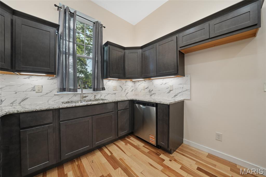 Gravois Park - Residential Lease