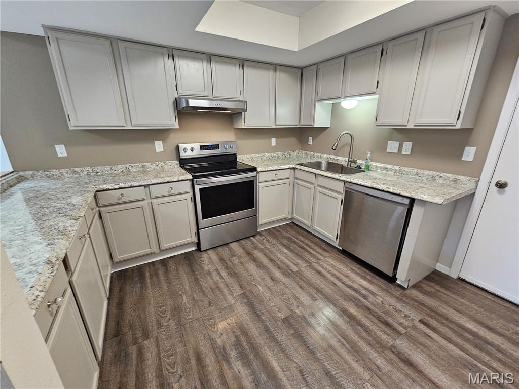 Sandalwood Creek Condo Ph One-A - Residential Lease