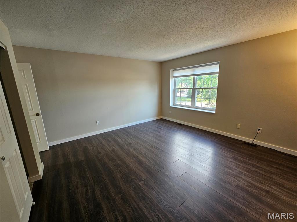 Sandalwood Creek Condo Ph One-A - Residential Lease