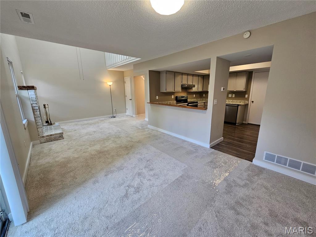 Sandalwood Creek Condo Ph One-A - Residential Lease