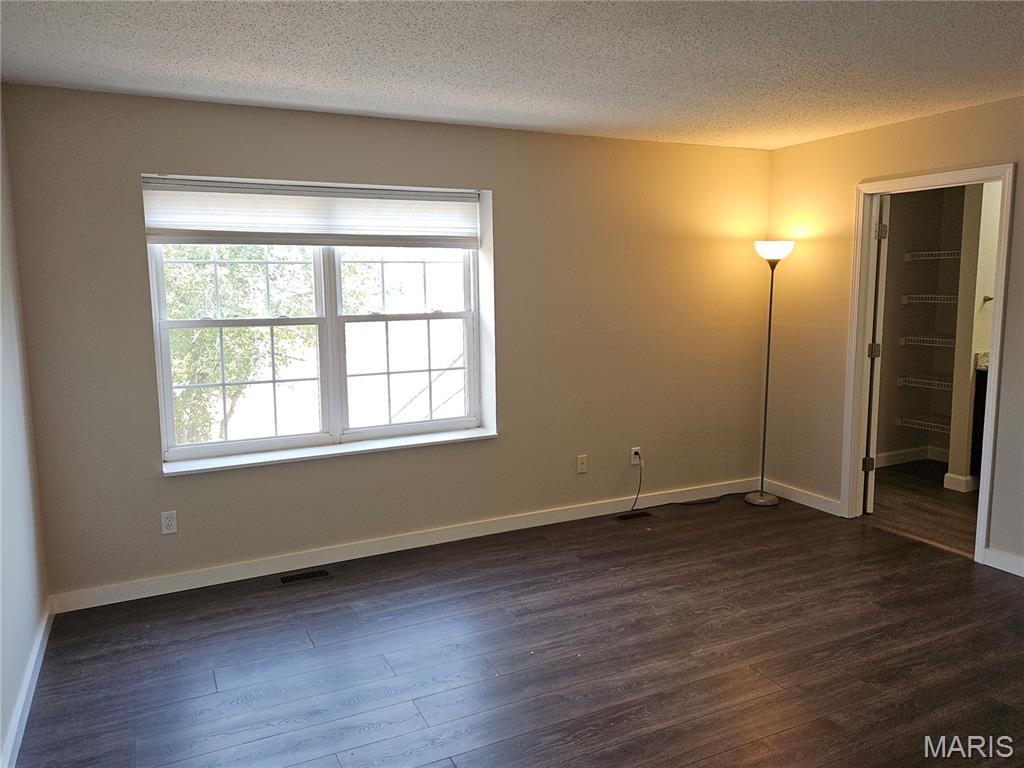 Sandalwood Creek Condo Ph One-A - Residential Lease