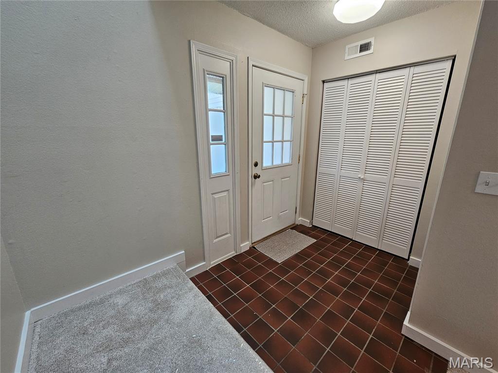 Sandalwood Creek Condo Ph One-A - Residential Lease