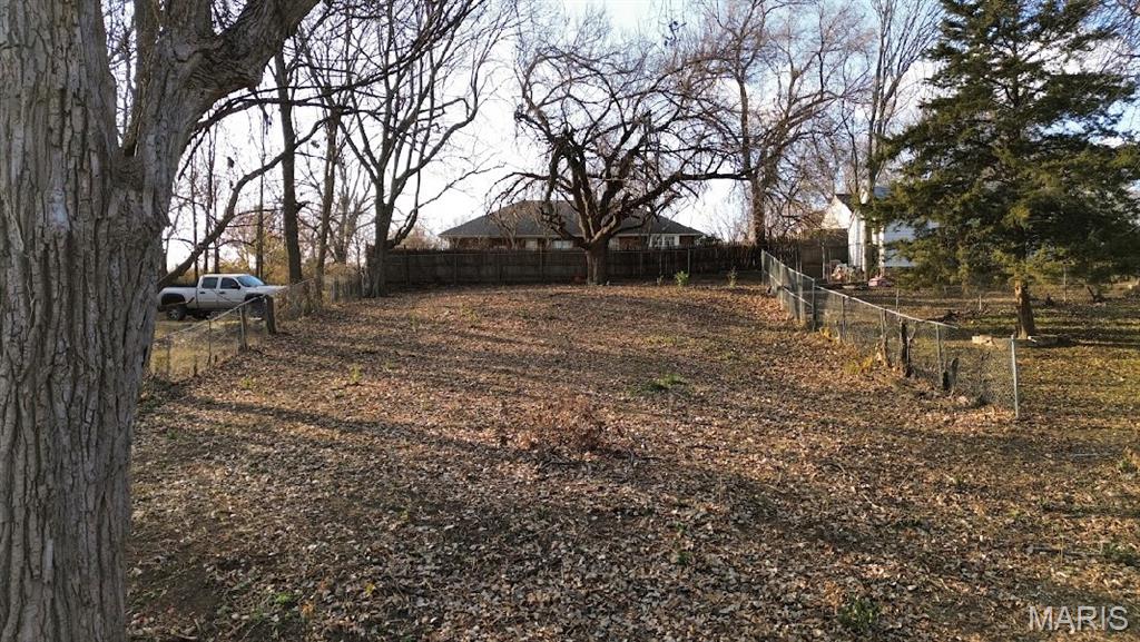 Sugar Creek - Land