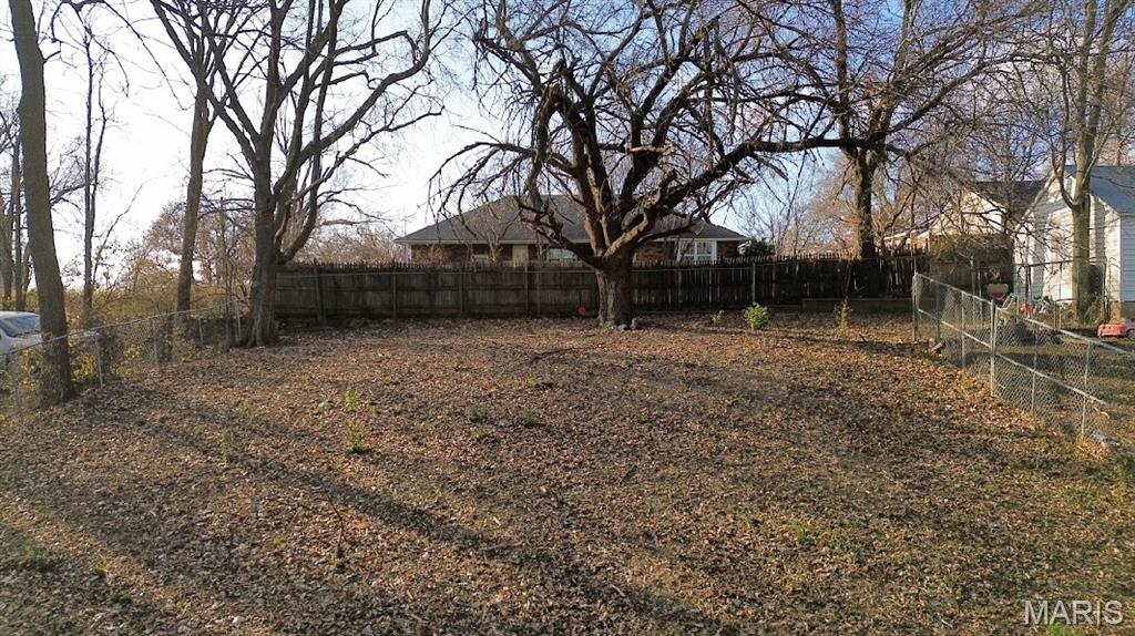 Sugar Creek - Land