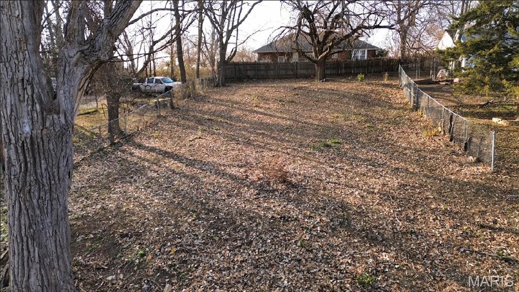 Sugar Creek - Land