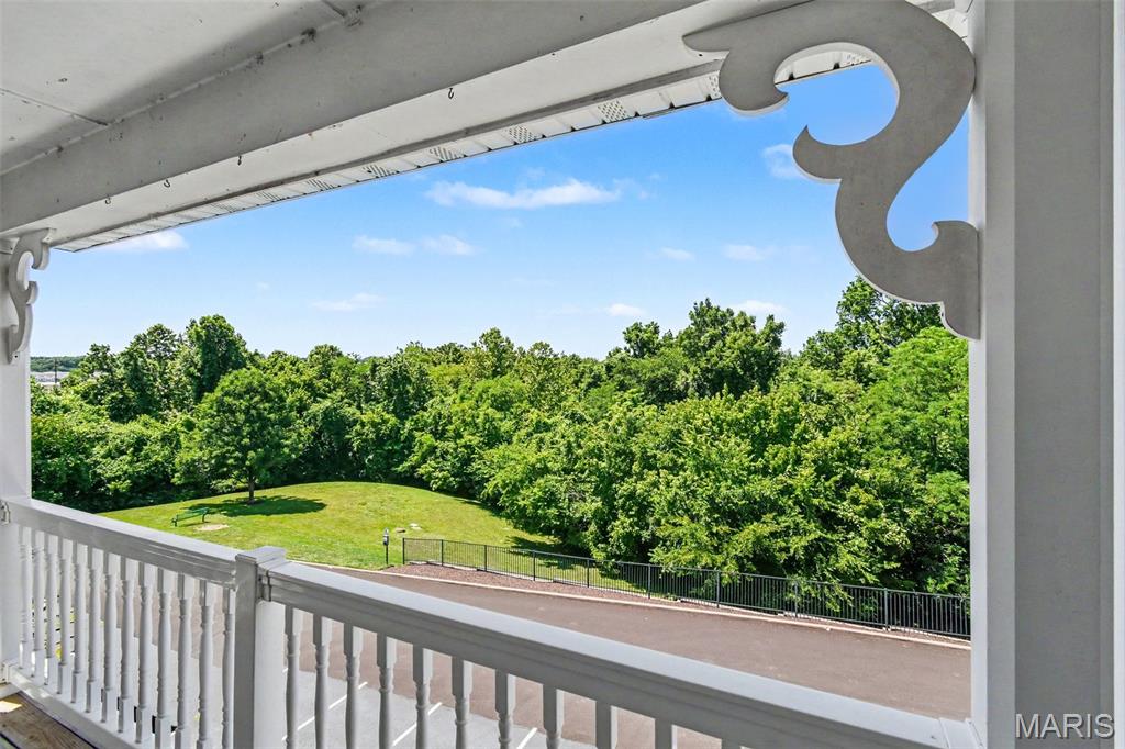 Arbor Creek Condo Seven - Residential