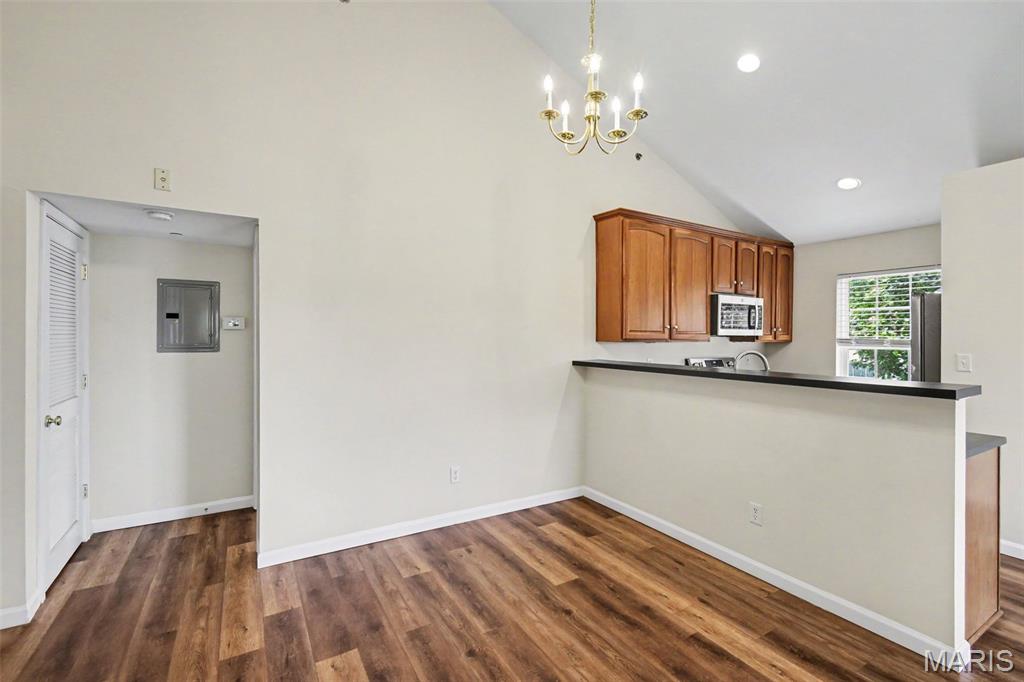 Arbor Creek Condo Seven - Residential