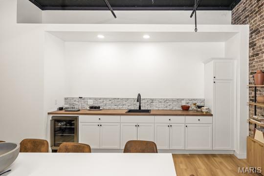 Munsons Sub - Commercial Lease