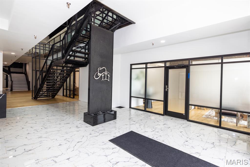 Munsons Sub - Commercial Lease