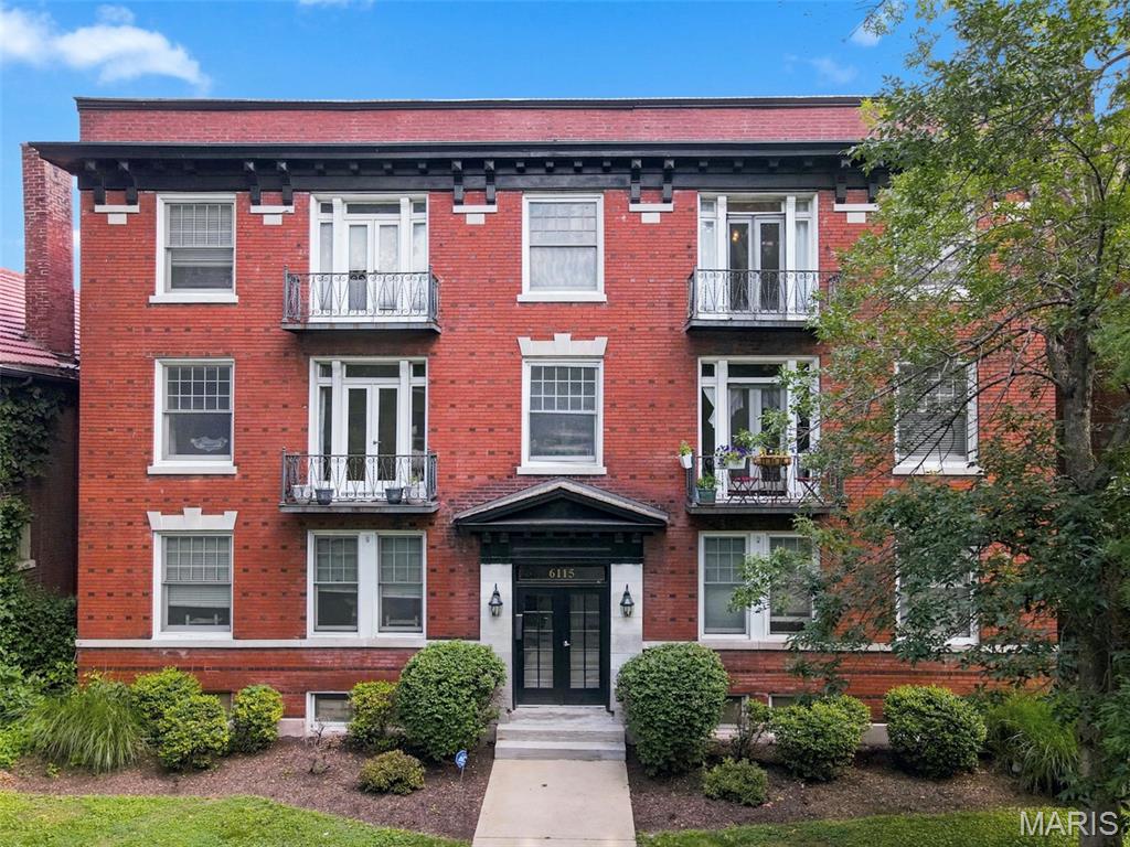 Forest Park Condos - Residential