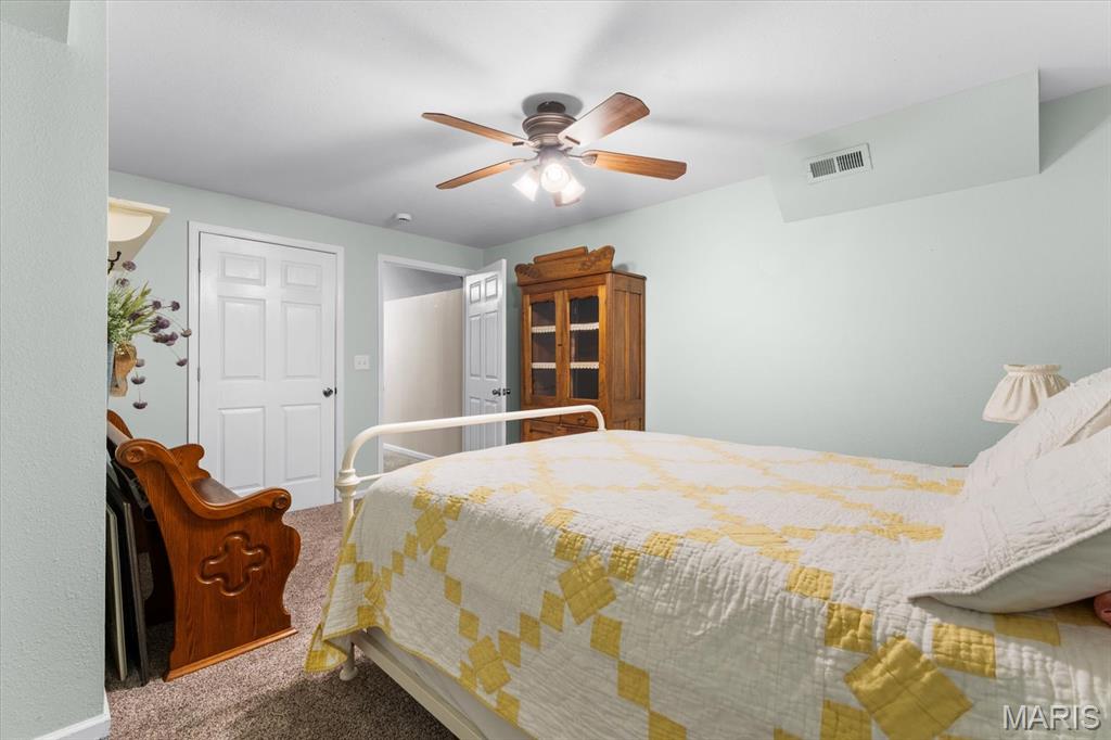Sullivan Manors - Residential