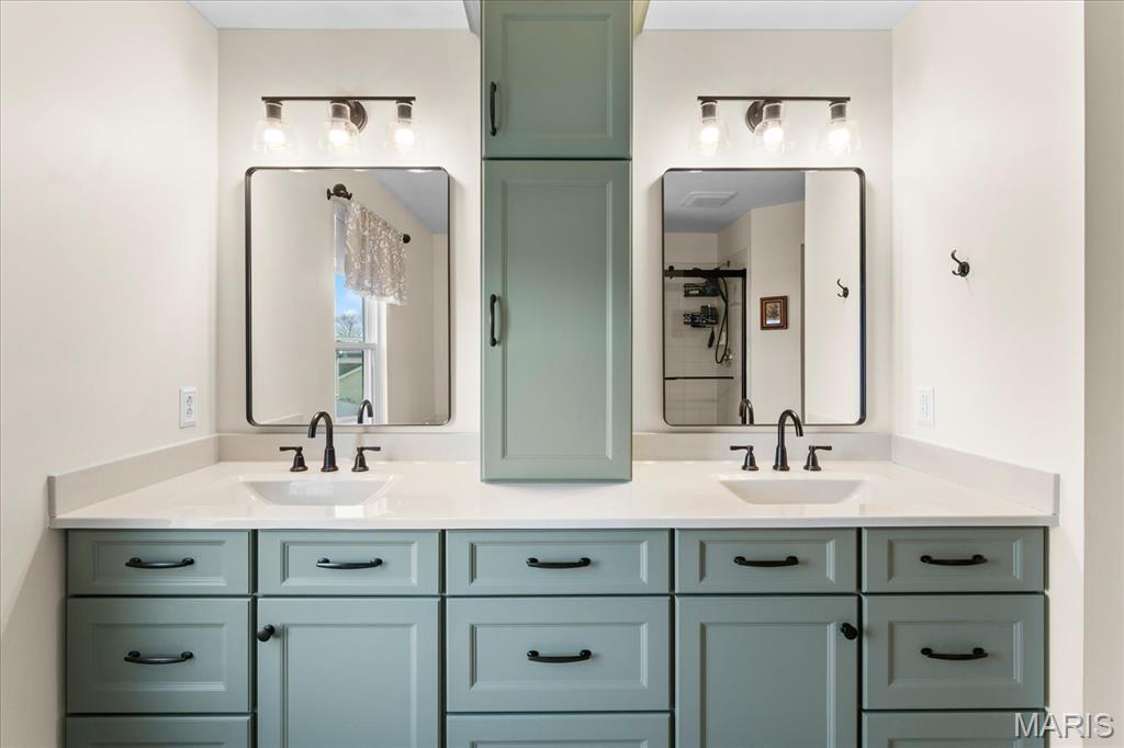 Sullivan Manors - Residential