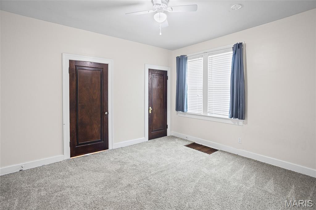 Bueschs Acres - Residential Lease