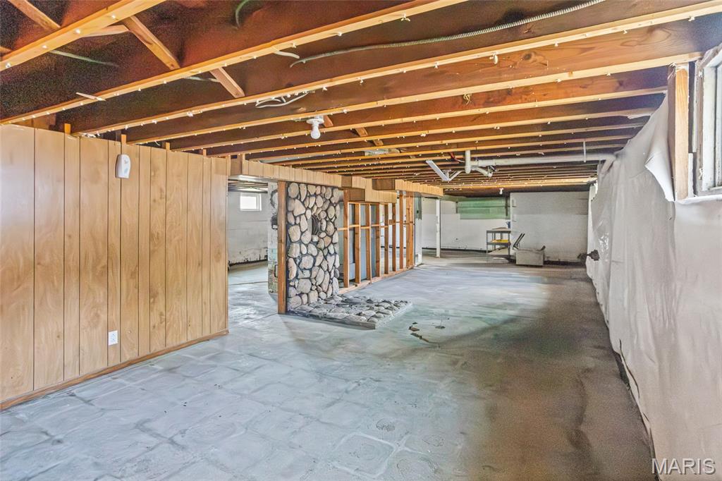 Bueschs Acres - Residential Lease