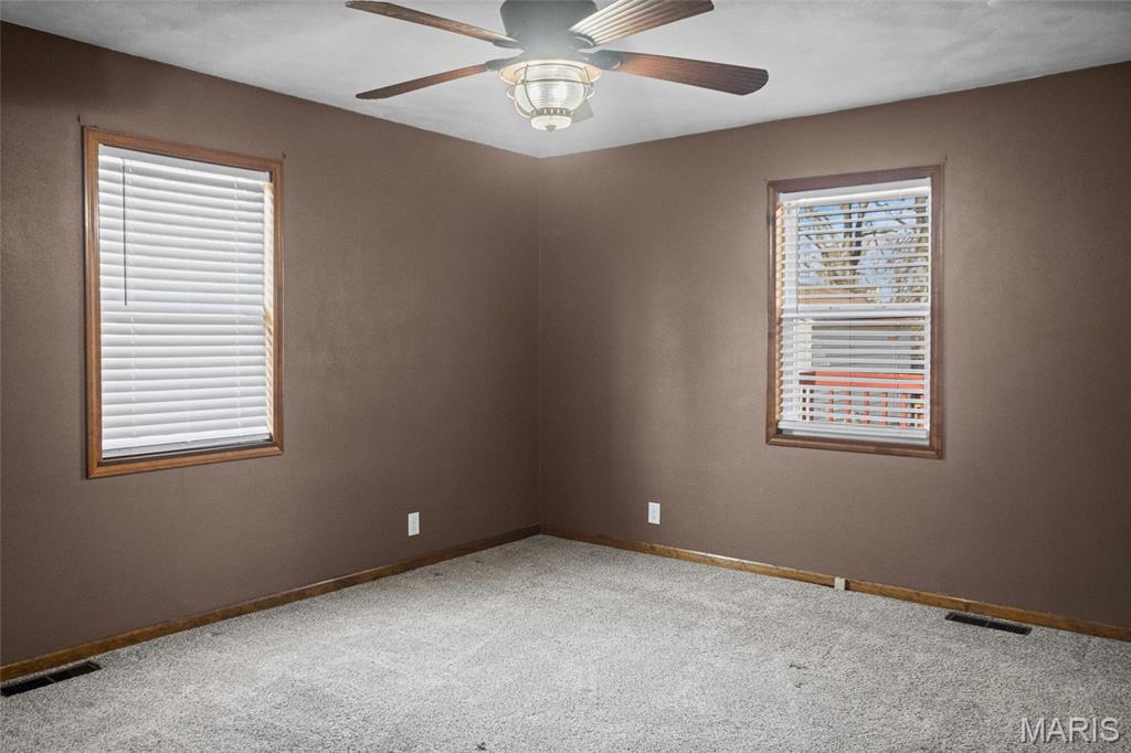 Bueschs Acres - Residential Lease