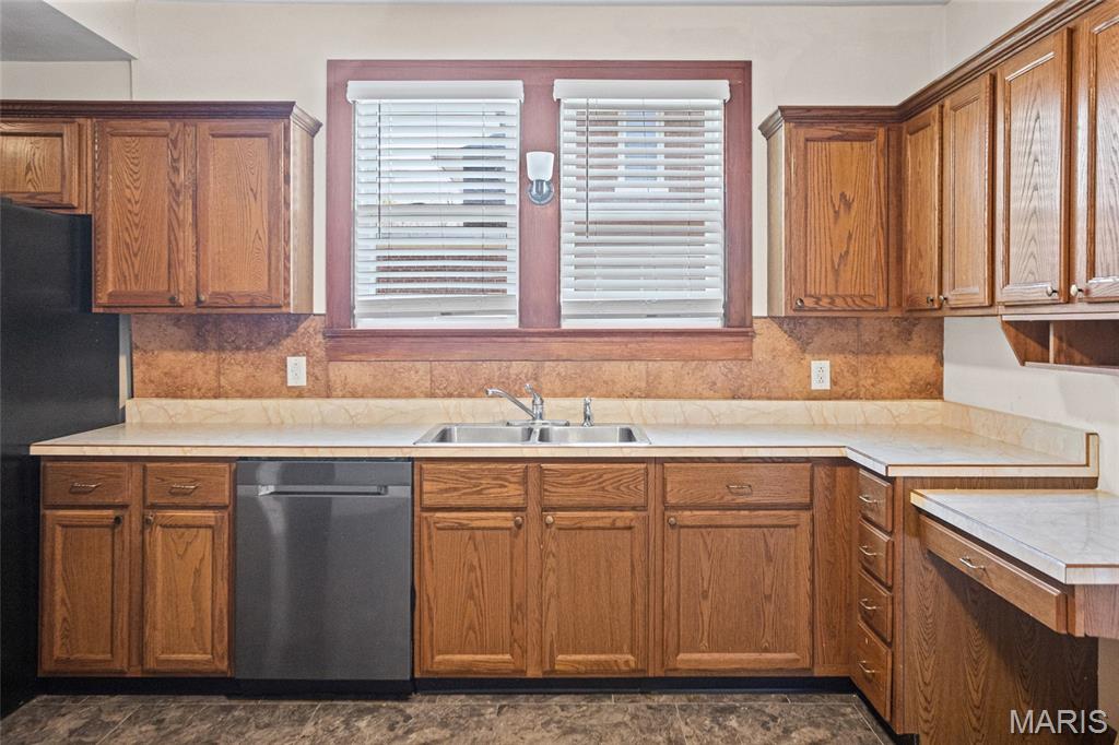 Bueschs Acres - Residential Lease