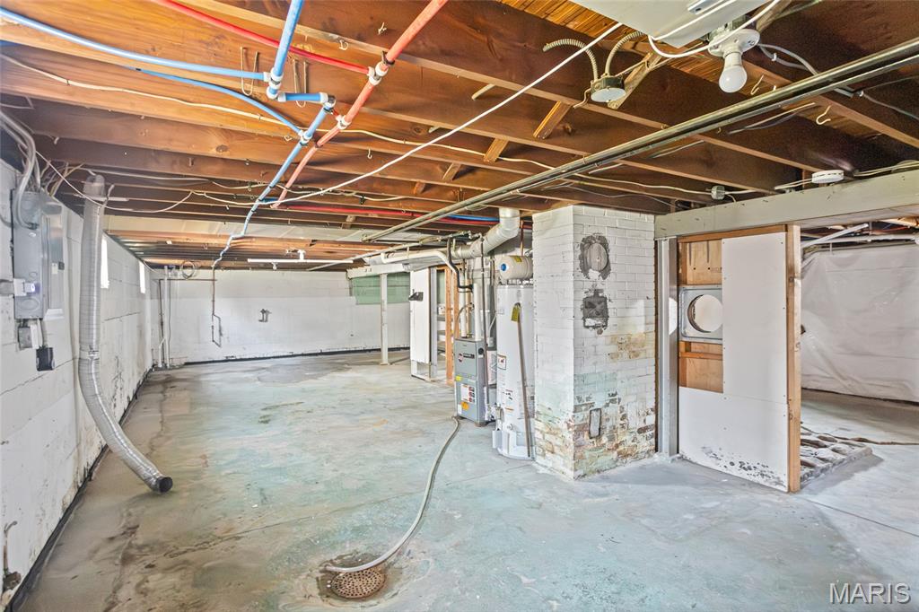 Bueschs Acres - Residential Lease