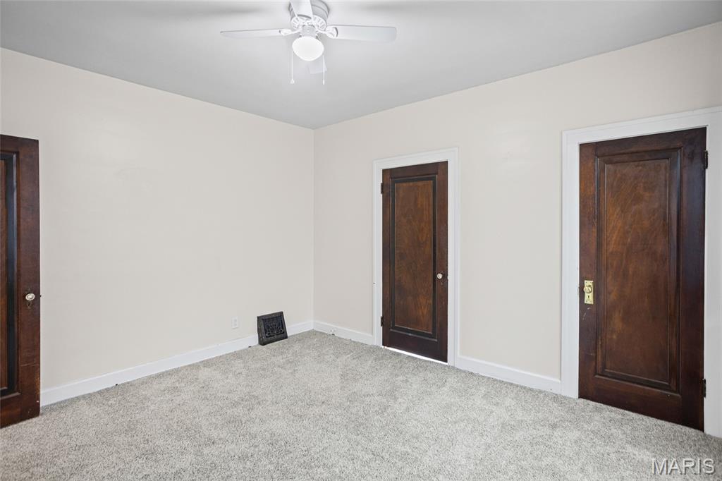 Bueschs Acres - Residential Lease