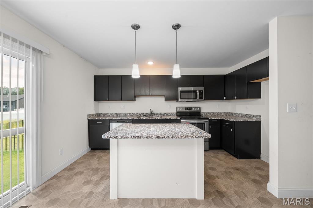 Majestic Lakes - Residential