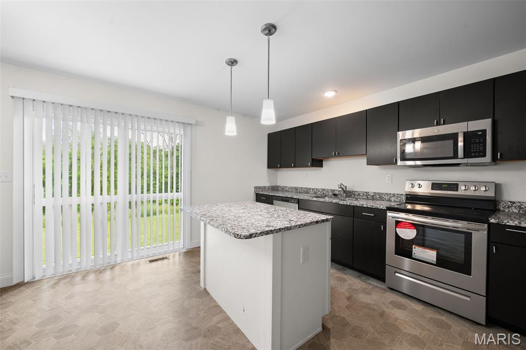 Majestic Lakes - Residential