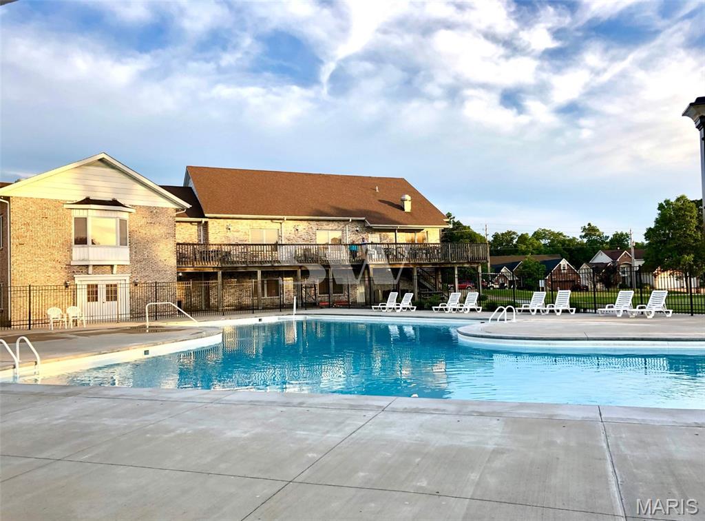 Raintree Village Condo Sec Ph 01 - Residential