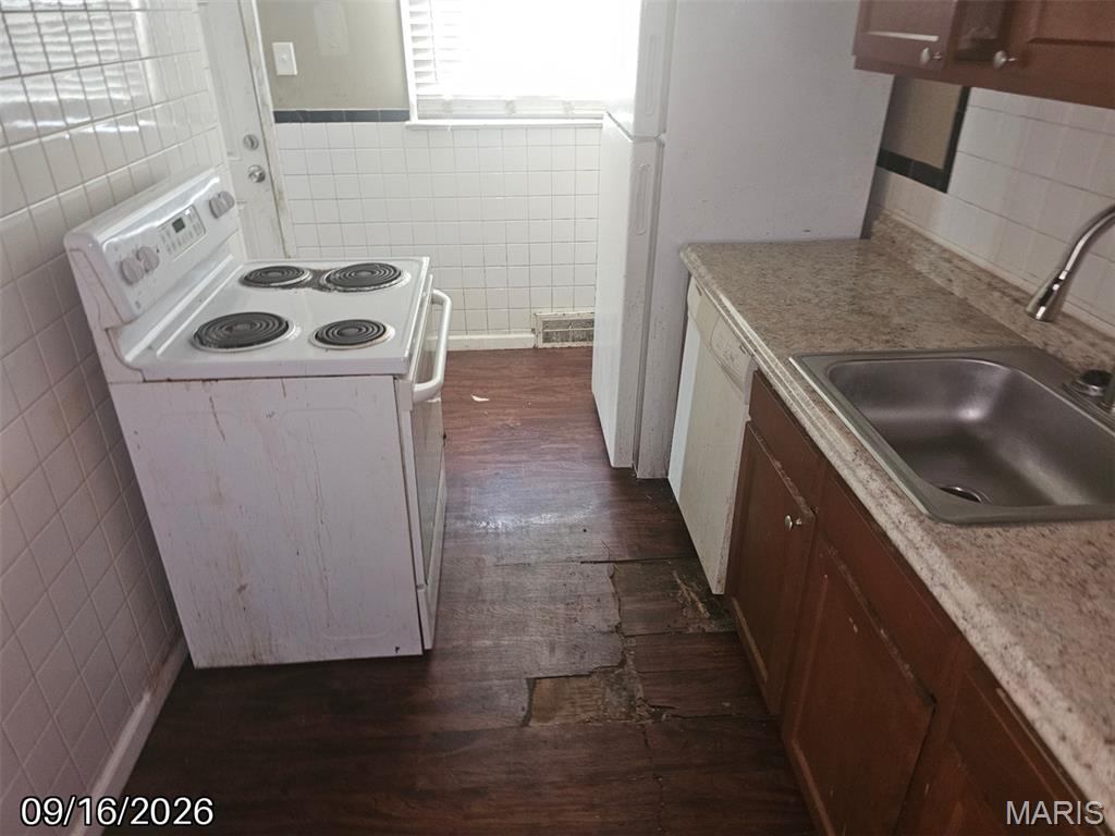 Belle Crest 03 - Residential