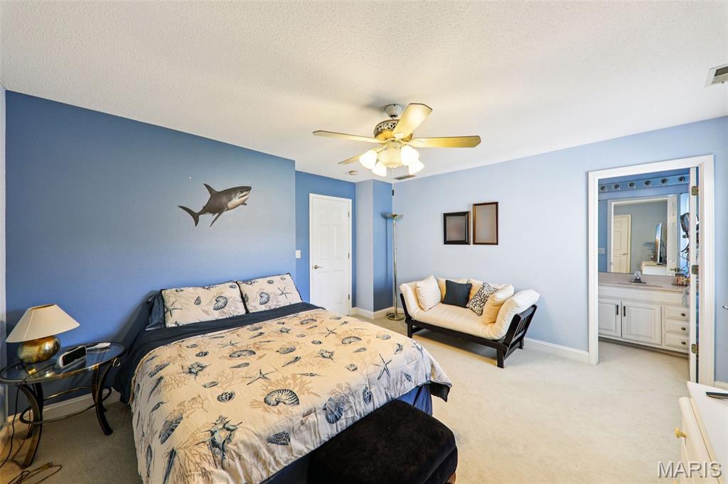 DU PONT HILLS - Residential