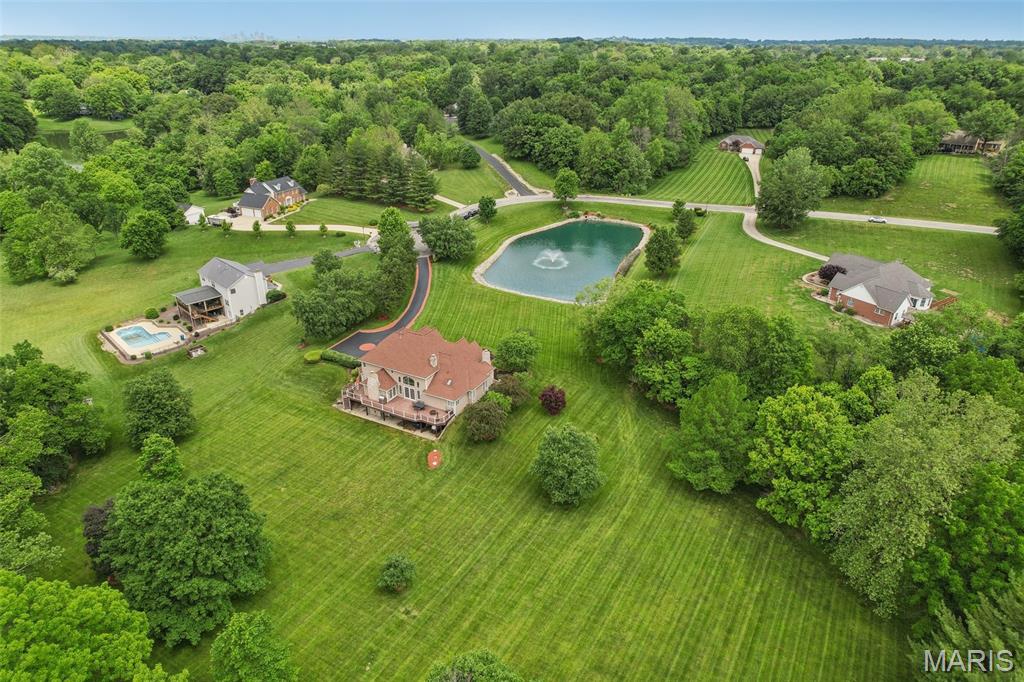 DU PONT HILLS - Residential