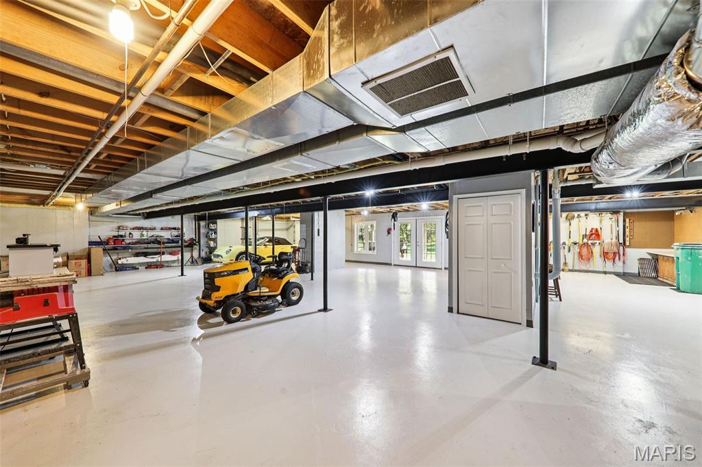 DU PONT HILLS - Residential