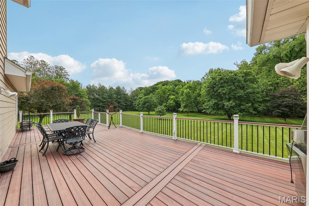 DU PONT HILLS - Residential