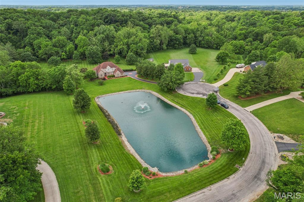 DU PONT HILLS - Residential