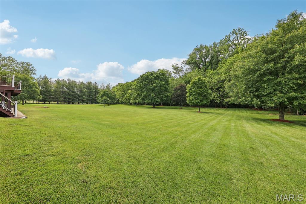 DU PONT HILLS - Residential