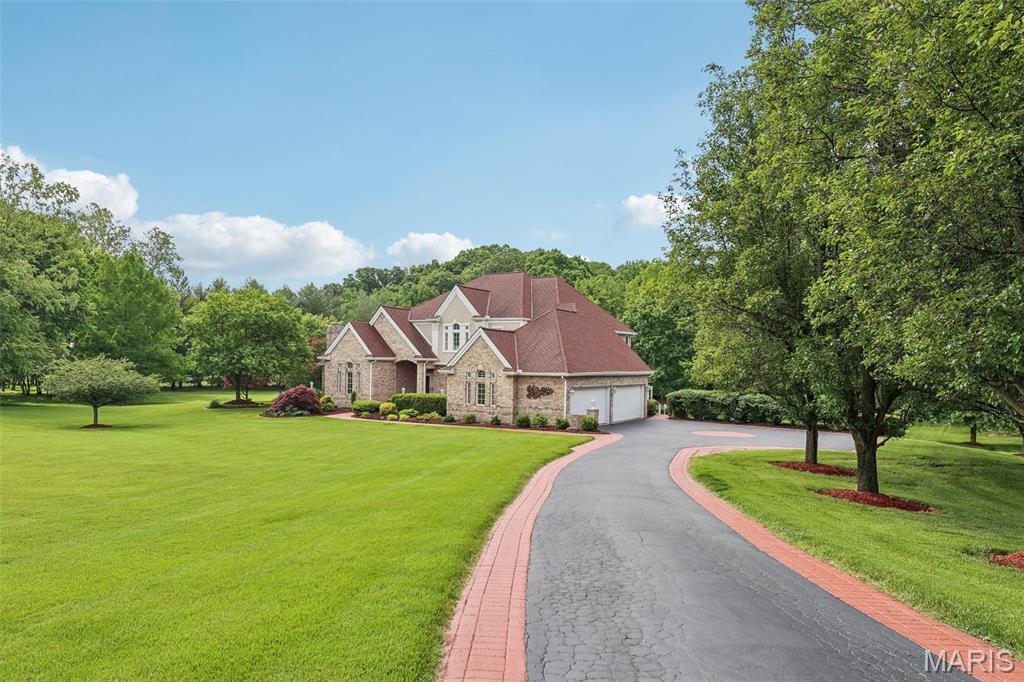 DU PONT HILLS - Residential